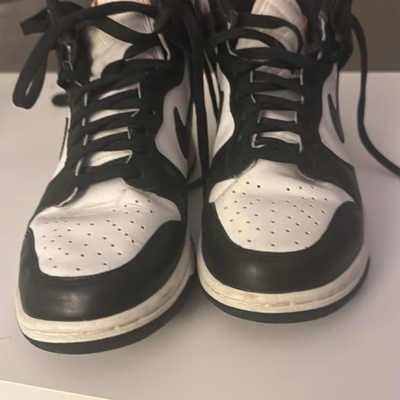 Nike Dunk High Panda 2021 - Picture 2 of 3